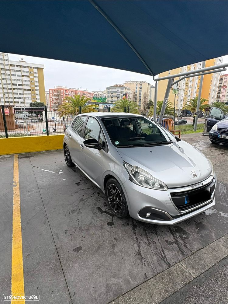 Peugeot 208 1.6 BlueHDi Allure - 1