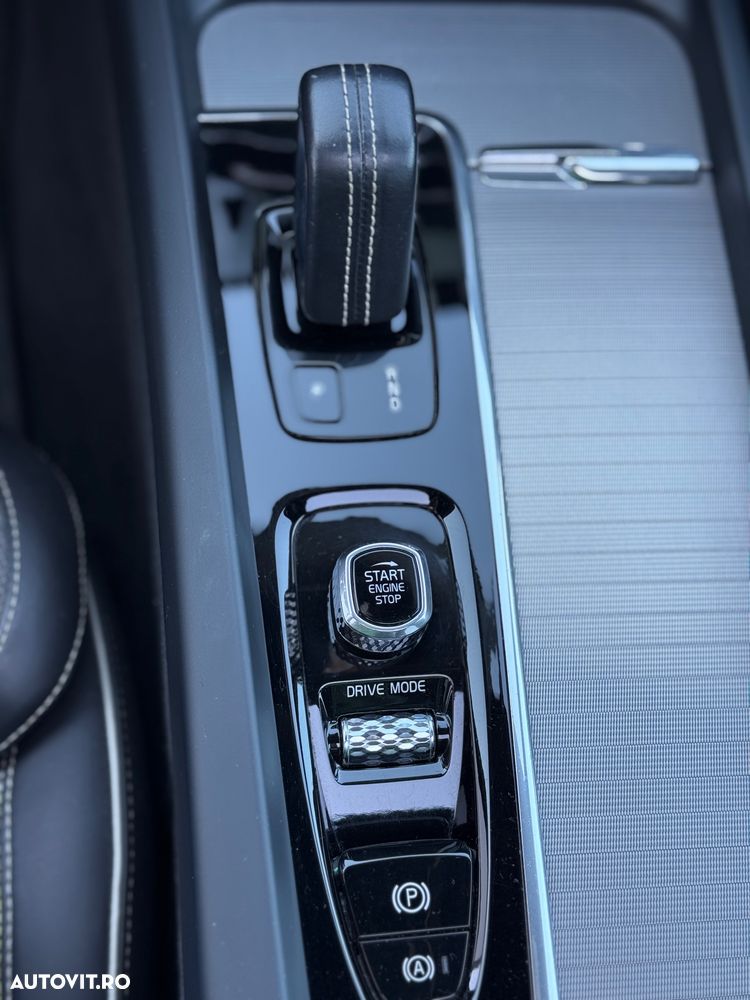 Volvo XC 60 D5 AWD Geartronic Inscription - 30