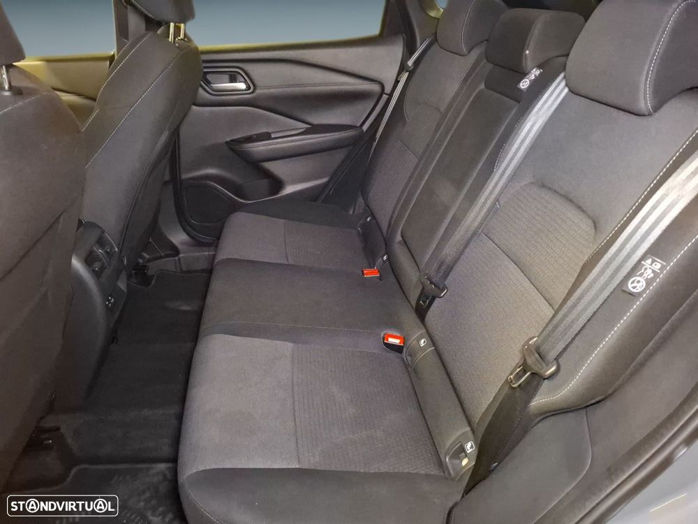 Nissan Qashqai 1.3 DIG-T N-Connecta LED+SKY Xtronic - 9