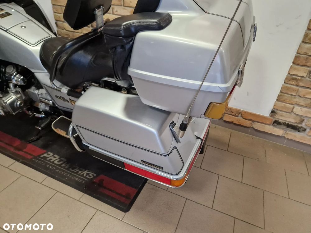 Honda GL - 18