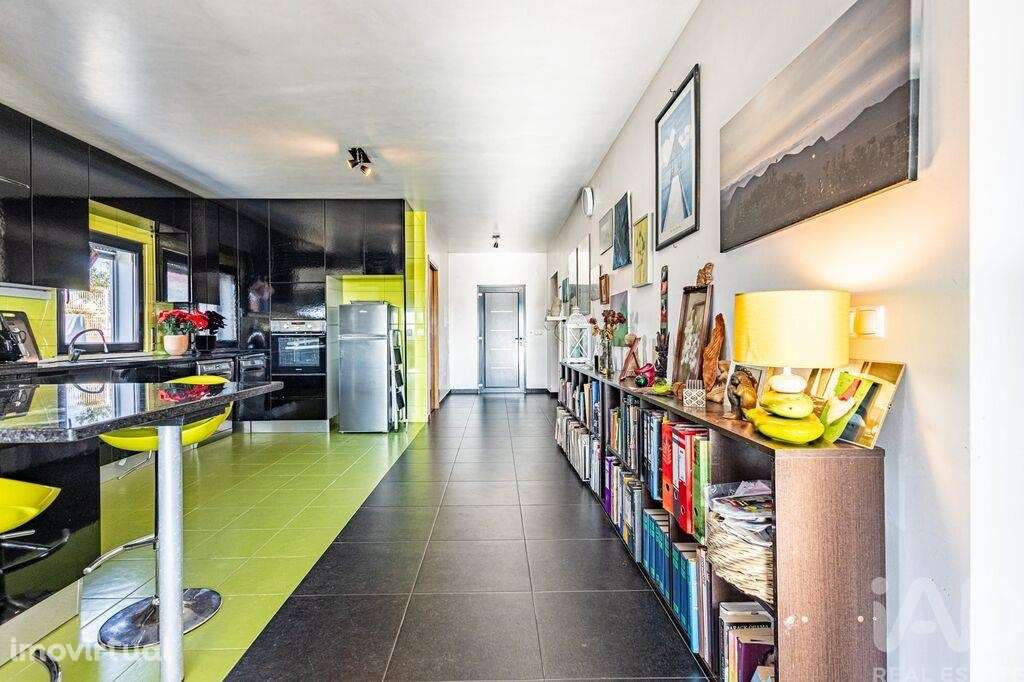 Moradia térrea T2 em Miragaia e Marteleira de 141 m2 - Grande imagem: 4/32