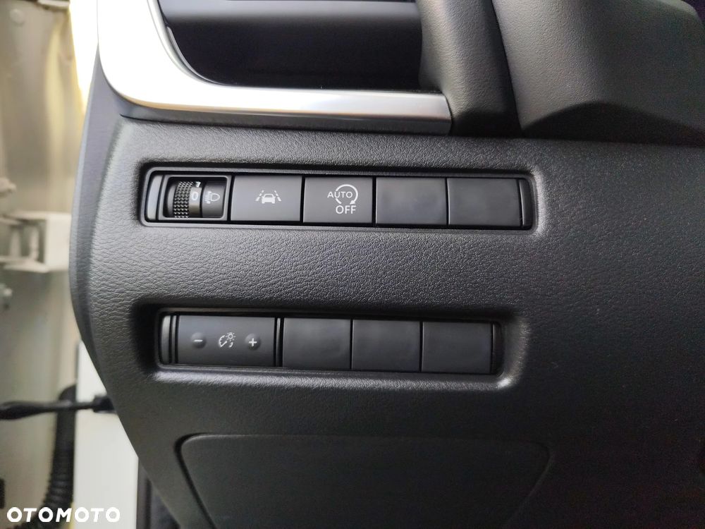 Nissan Qashqai 1.3 DIG-T N-CONNECTA - 21