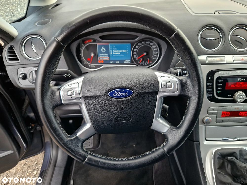 Ford S-Max 2.0 FF Titanium - 18
