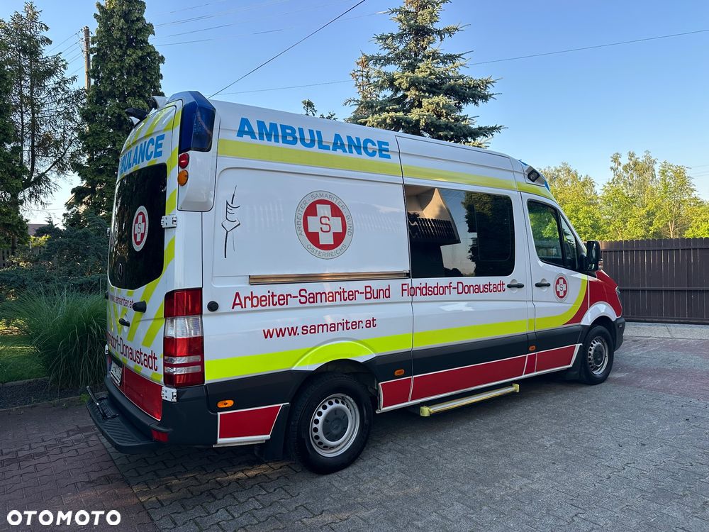 Mercedes-Benz Sprinter - 4