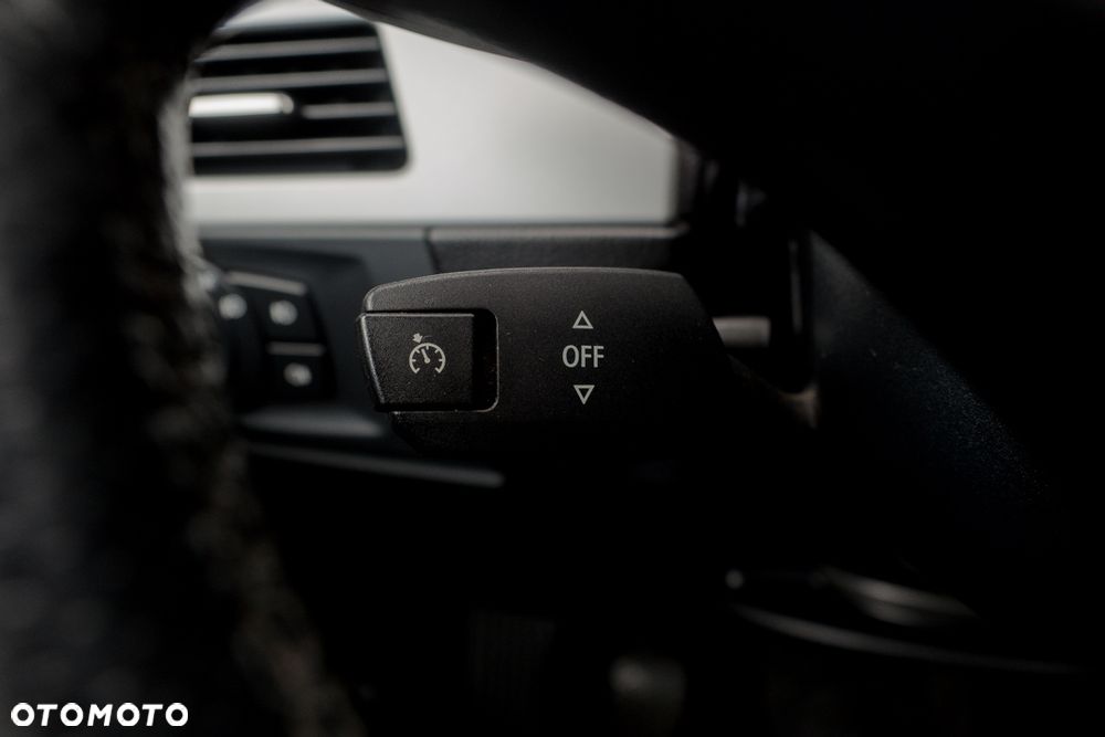 BMW Seria 3 320d - 17