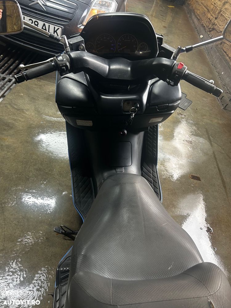 Suzuki AN 400 Burgman - 6