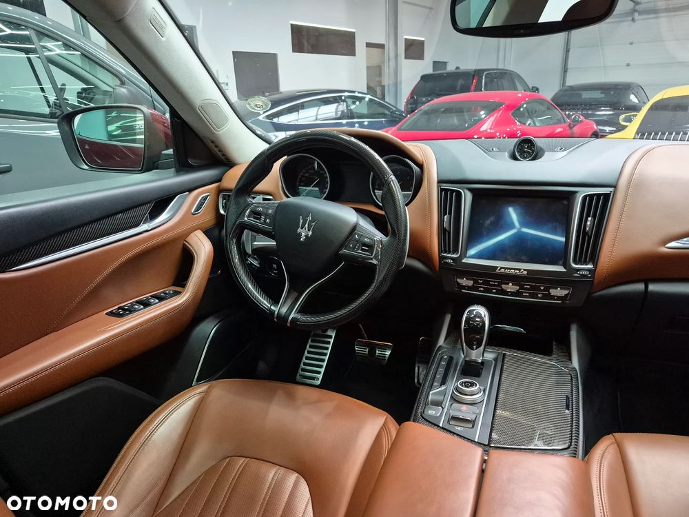 Maserati Levante Diesel Granlusso - 13