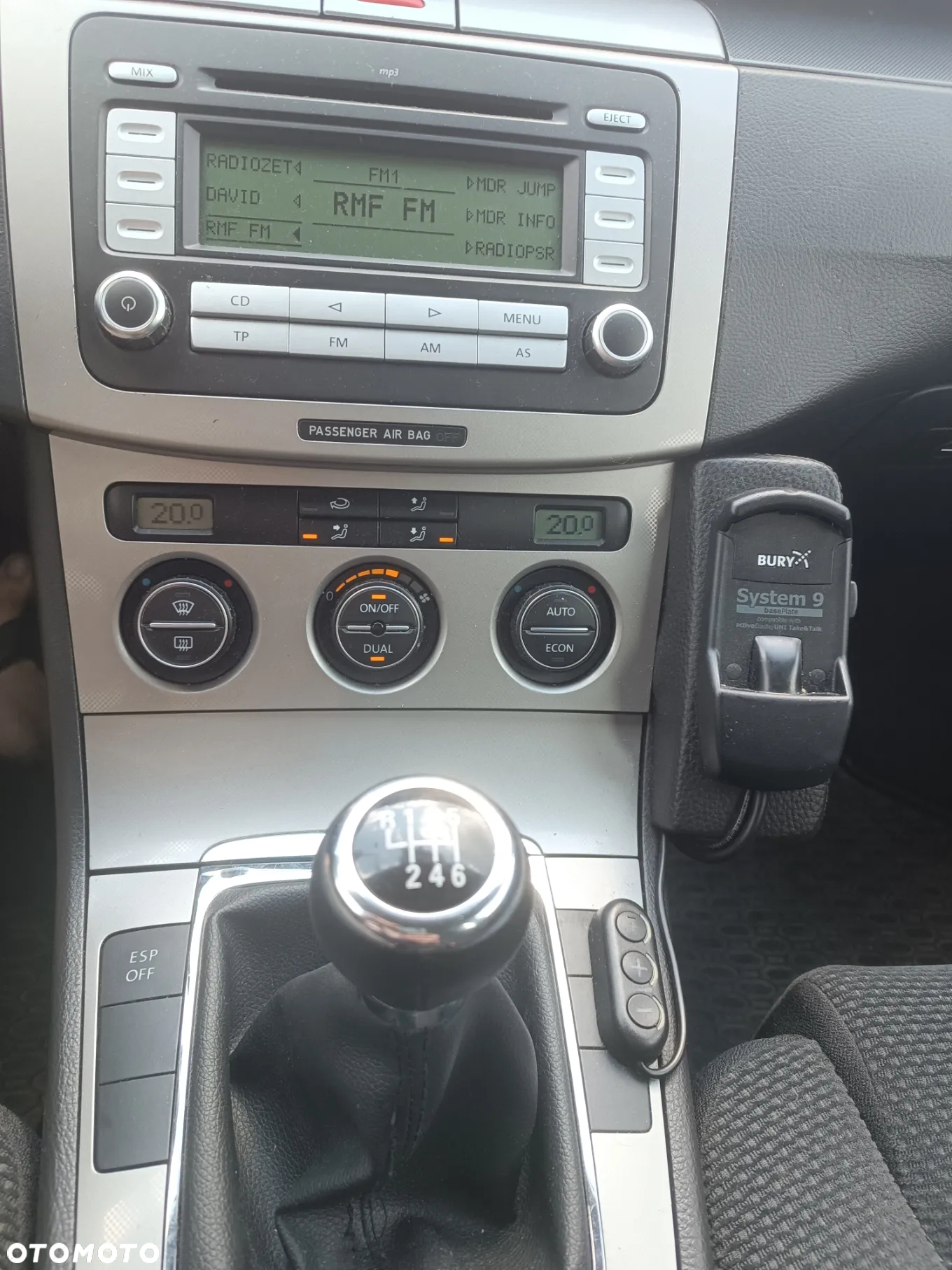 Volkswagen Passat 2.0 TDI Comfortline - 11