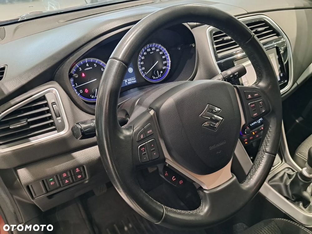 Suzuki SX4 - 10