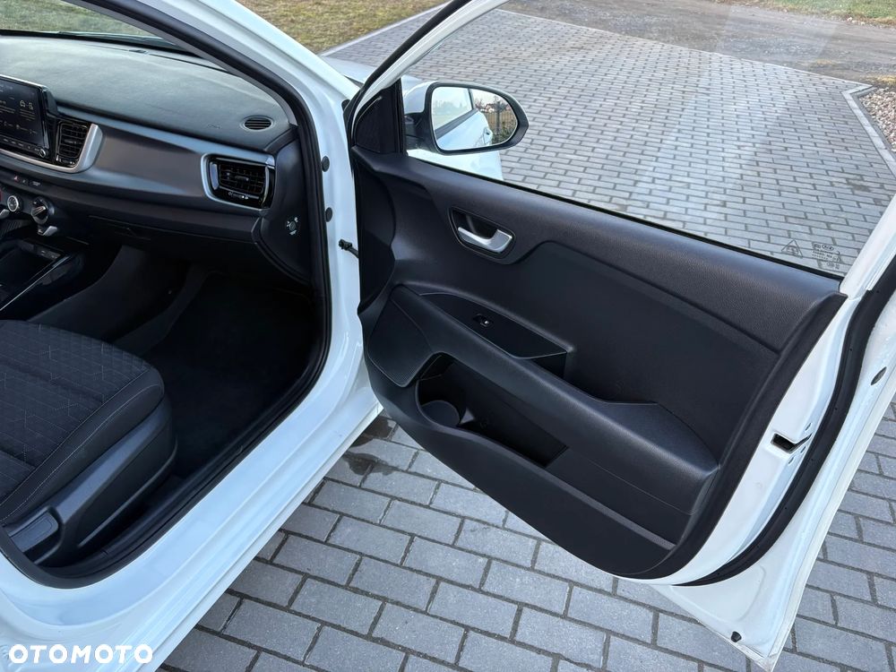 Kia Rio - 20
