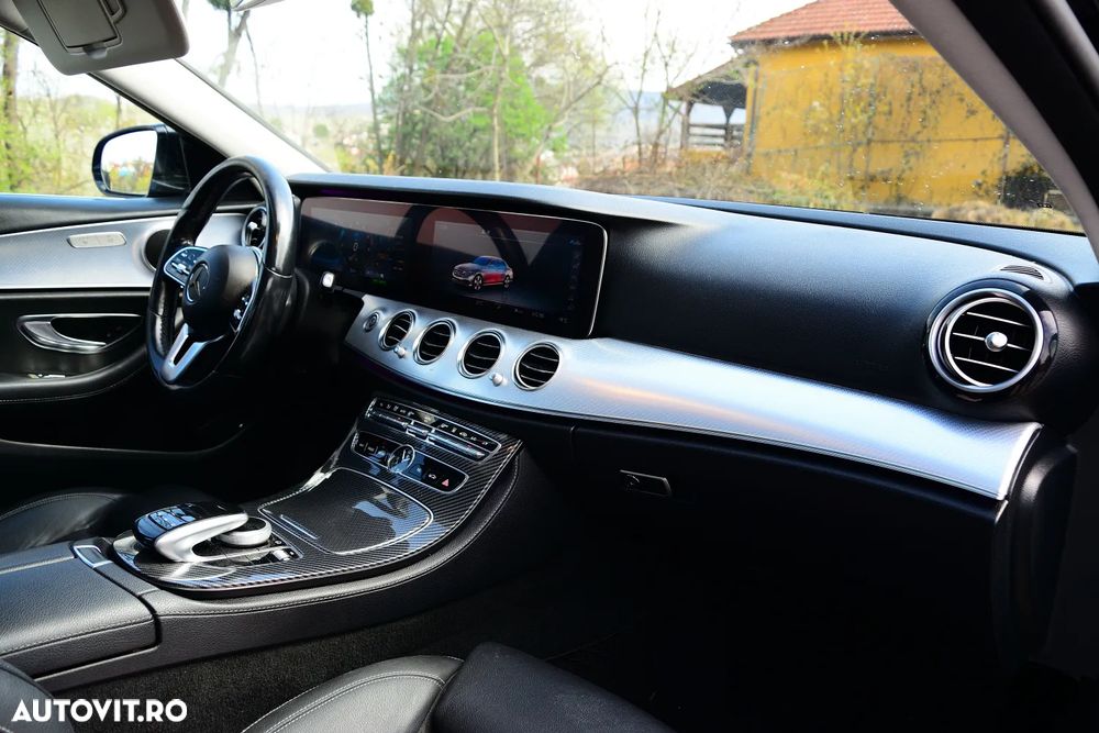 Mercedes-Benz E 300 de 9G-TRONIC - 4