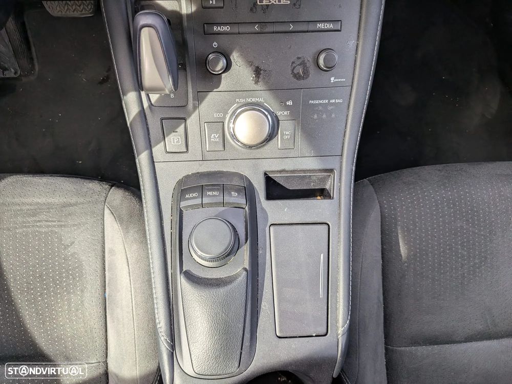 Lexus CT 200h Executive - 17