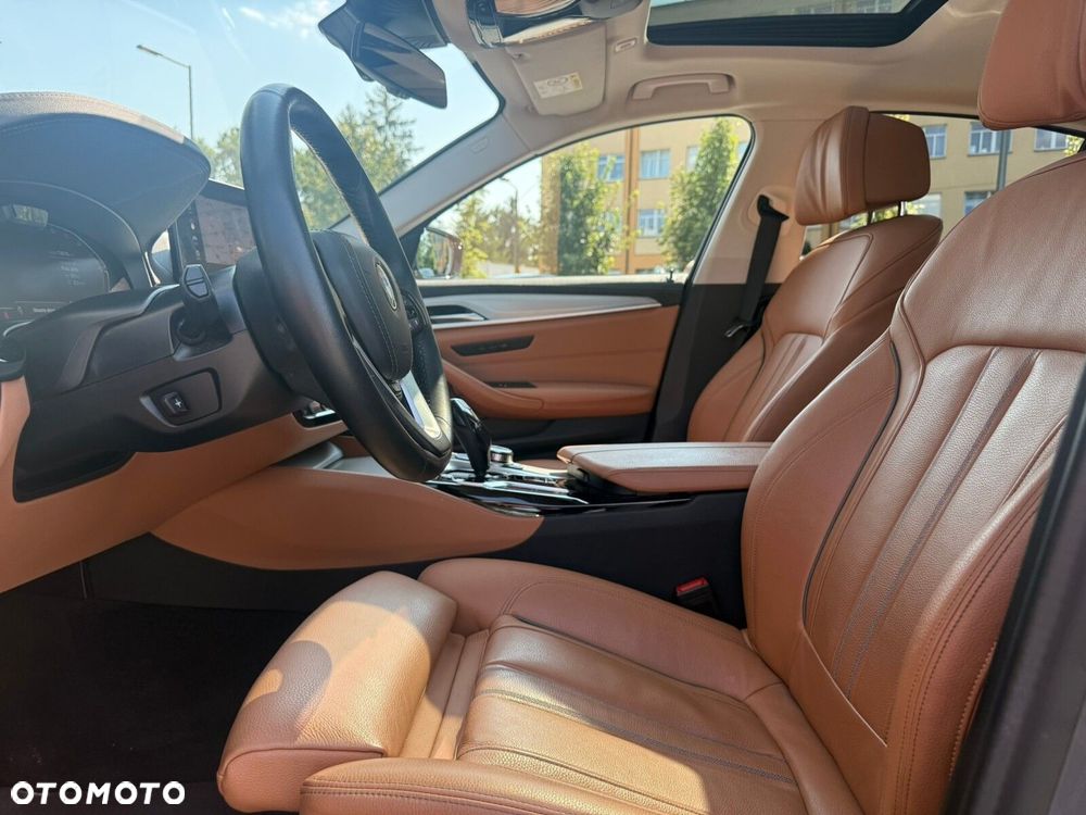 BMW Seria 5 530d xDrive mHEV Luxury Line - 18