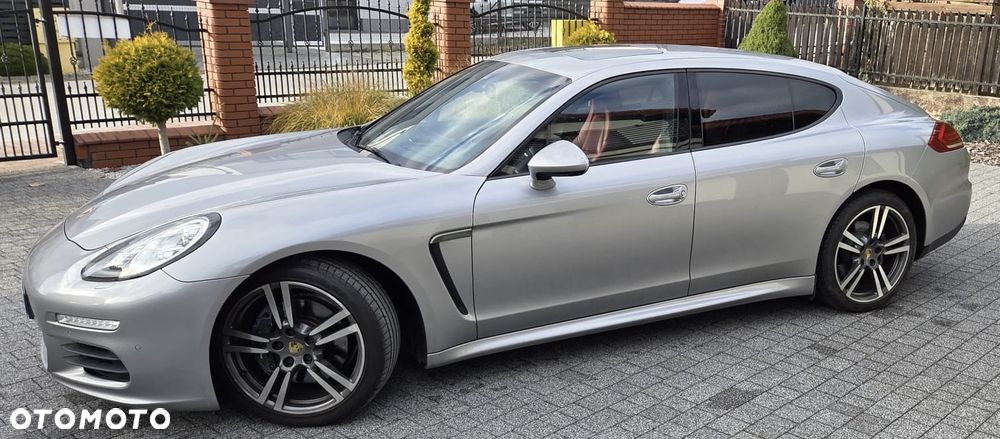 Porsche Panamera 2014 photo 4
