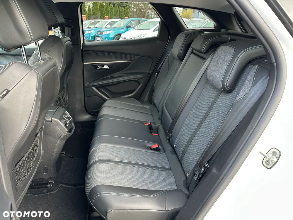 Peugeot 3008 1.5 BlueHDi Allure S&S - 17