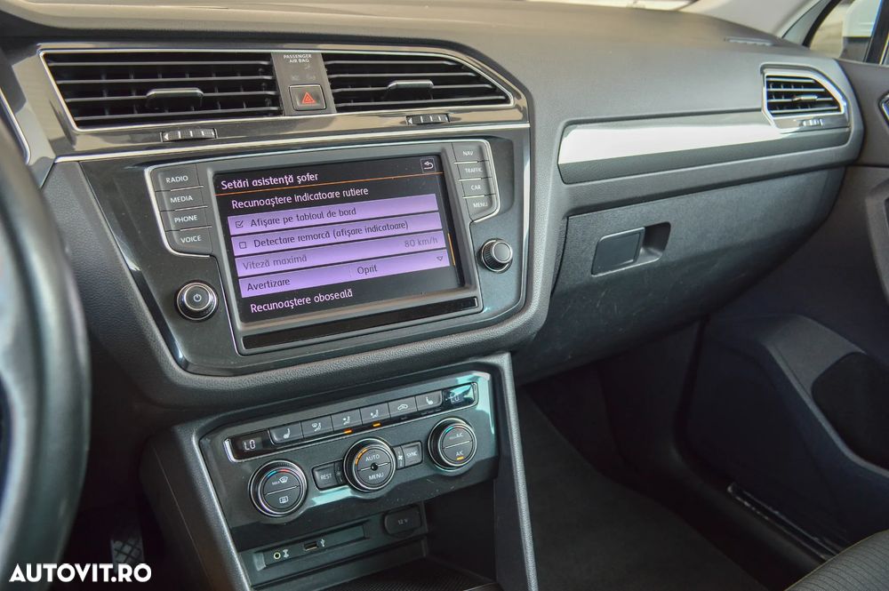 Volkswagen Tiguan 2.0 TDI 4Mot DSG Comfortline - 38