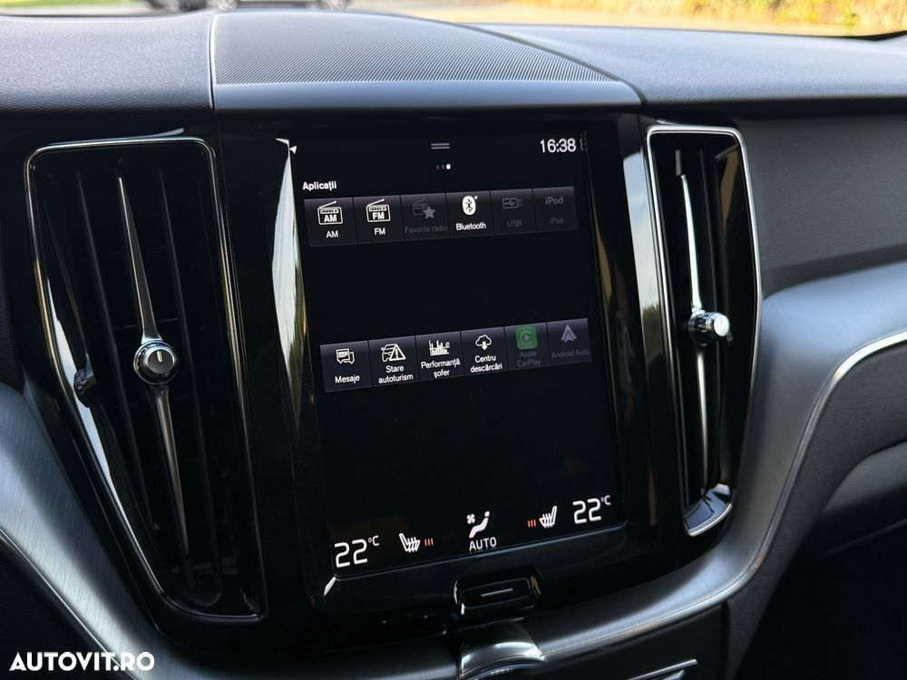 Volvo XC 60 B4 D AWD Geartronic Momentum - 28