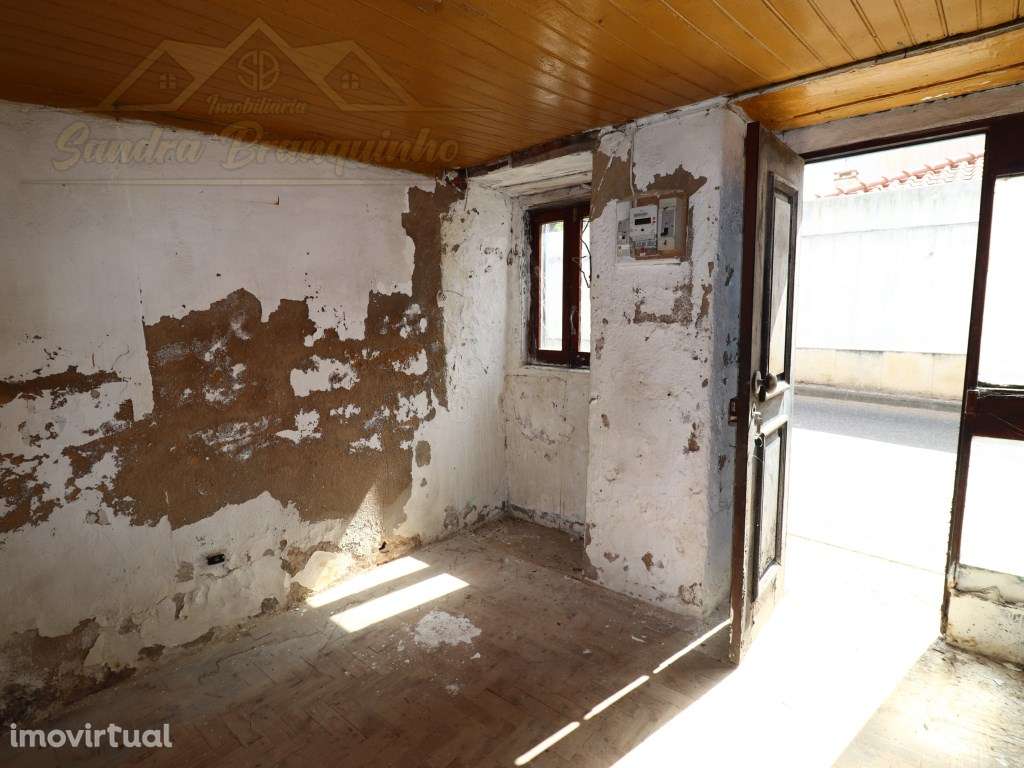 Moradia T2+1 com patio e garagem - Grande imagem: 5/27