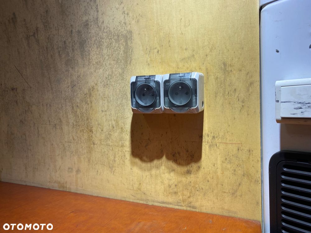 Renault Master L2 H2 warsztat mobilny zasilanie 230V - 32