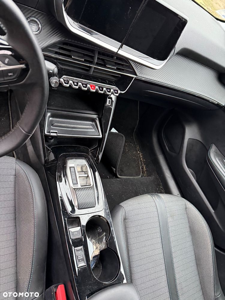 Peugeot 208 Elektromotor 136 Allure - 14