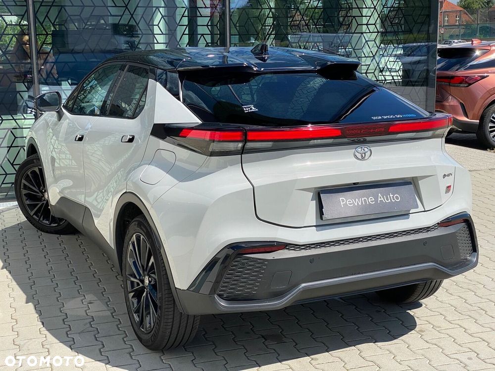 Toyota C-HR - 11