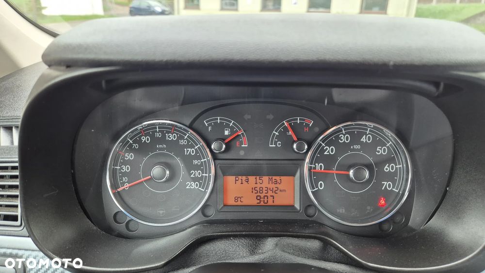 Fiat Grande Punto 1.4 16V Dynamic - 16
