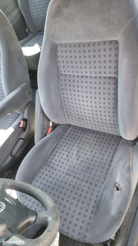 Volkswagen Sharan 1.9 TDI Comfortline Tiptr - 10