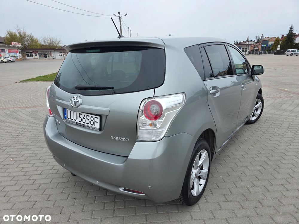 Toyota Verso 2.0 D-4D Life - 8