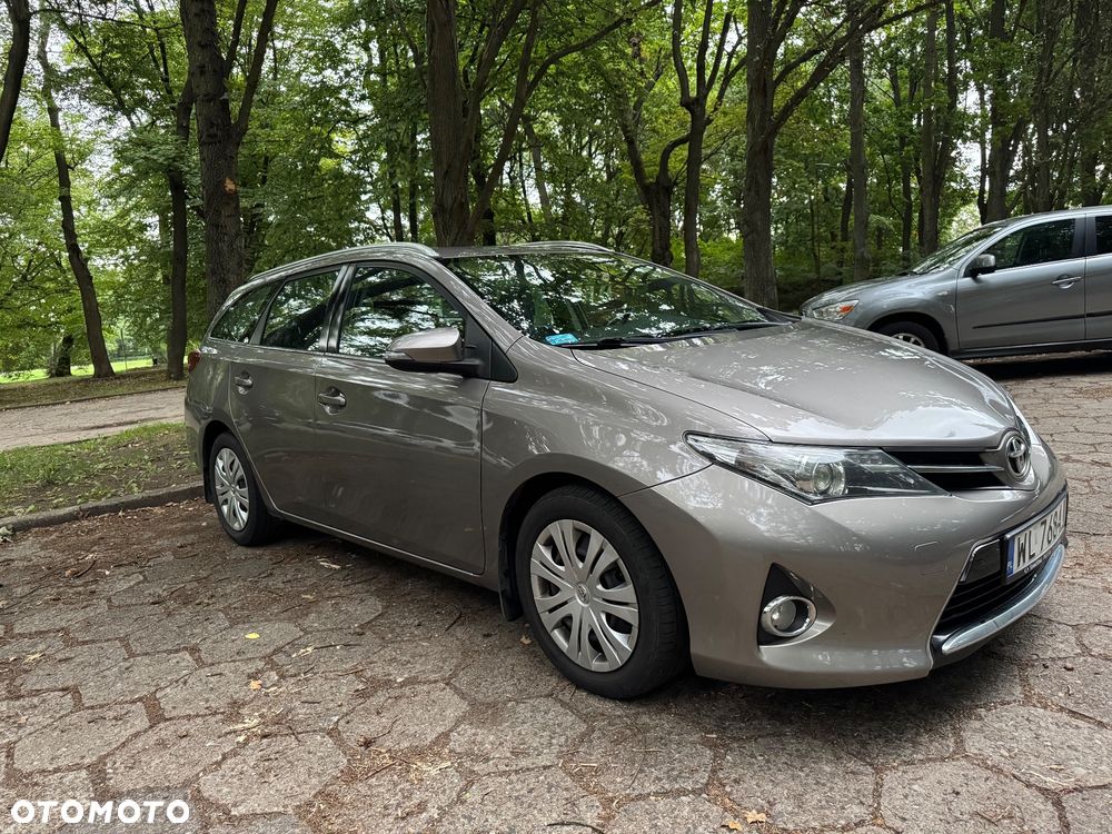 Toyota Auris 1.4 D-4D Active - 6