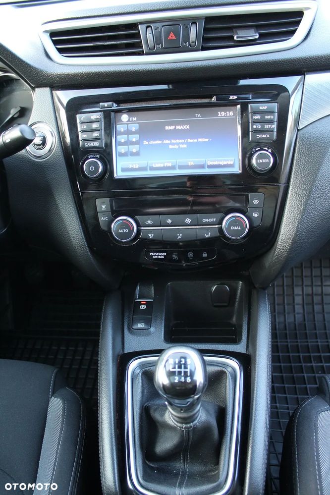Nissan Qashqai 1.6 DIG-T 360 - 24