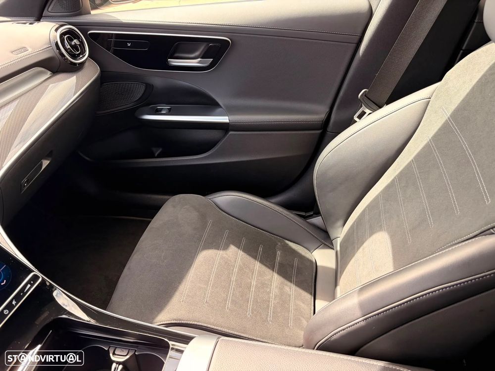 Mercedes-Benz C 300 e T 9G-TRONIC AMG Line - 19