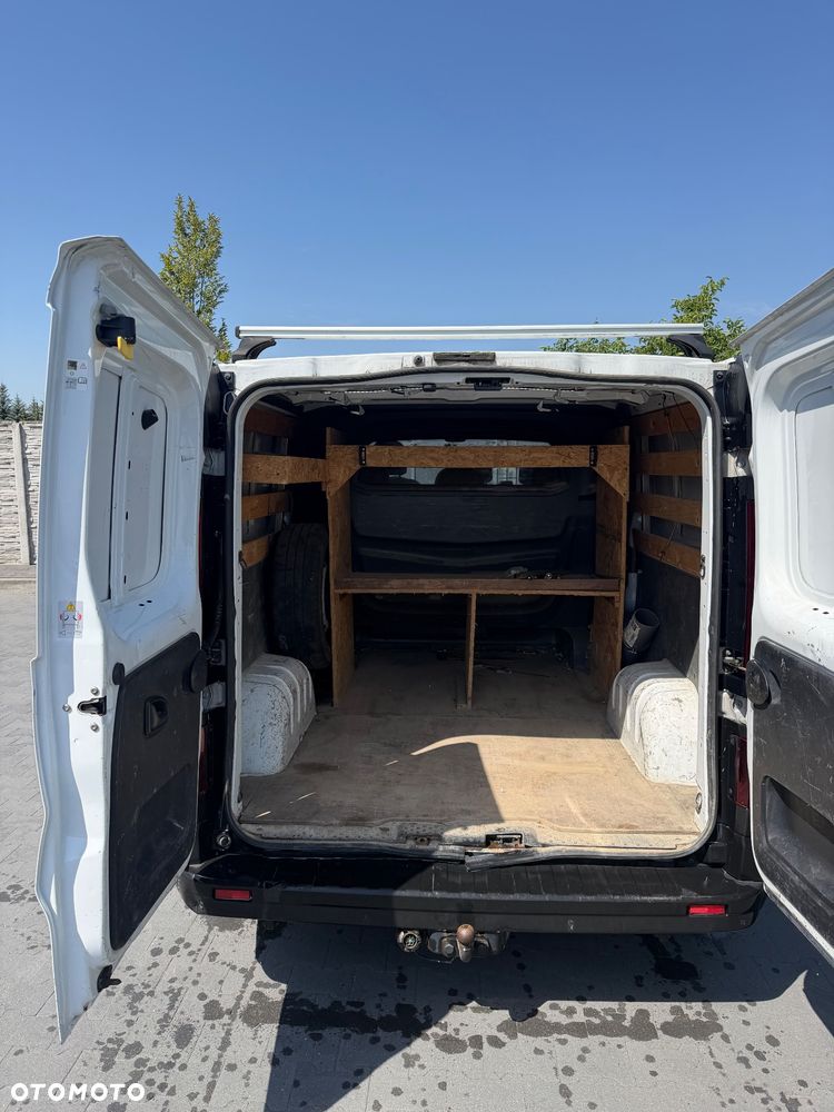 Opel Vivaro L2H1 2,9t Elegance - 4