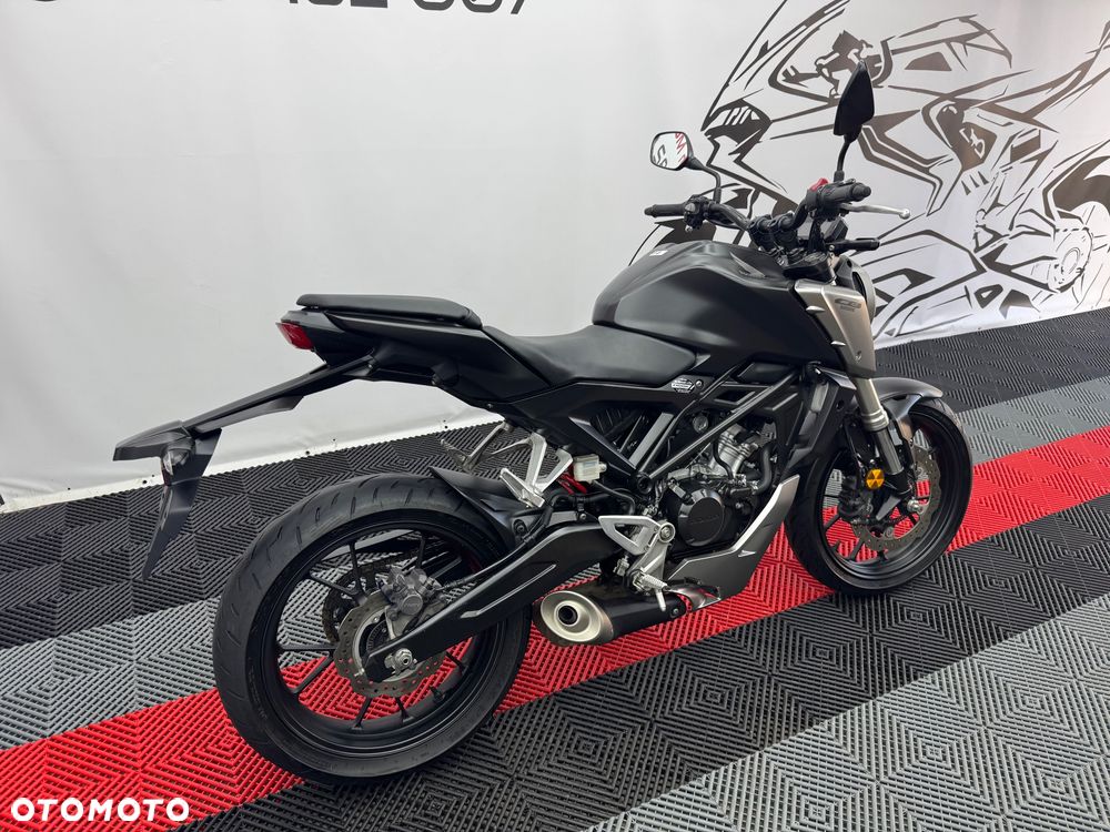 Honda CB - 3