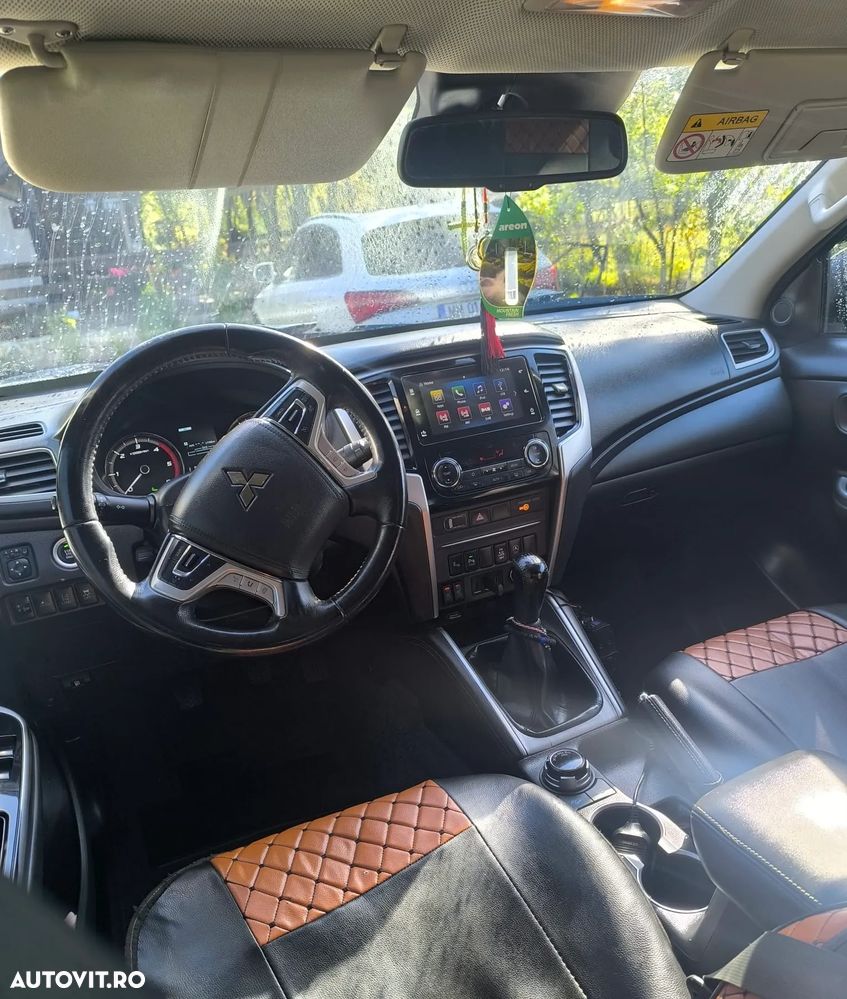 Mitsubishi L200 - 6
