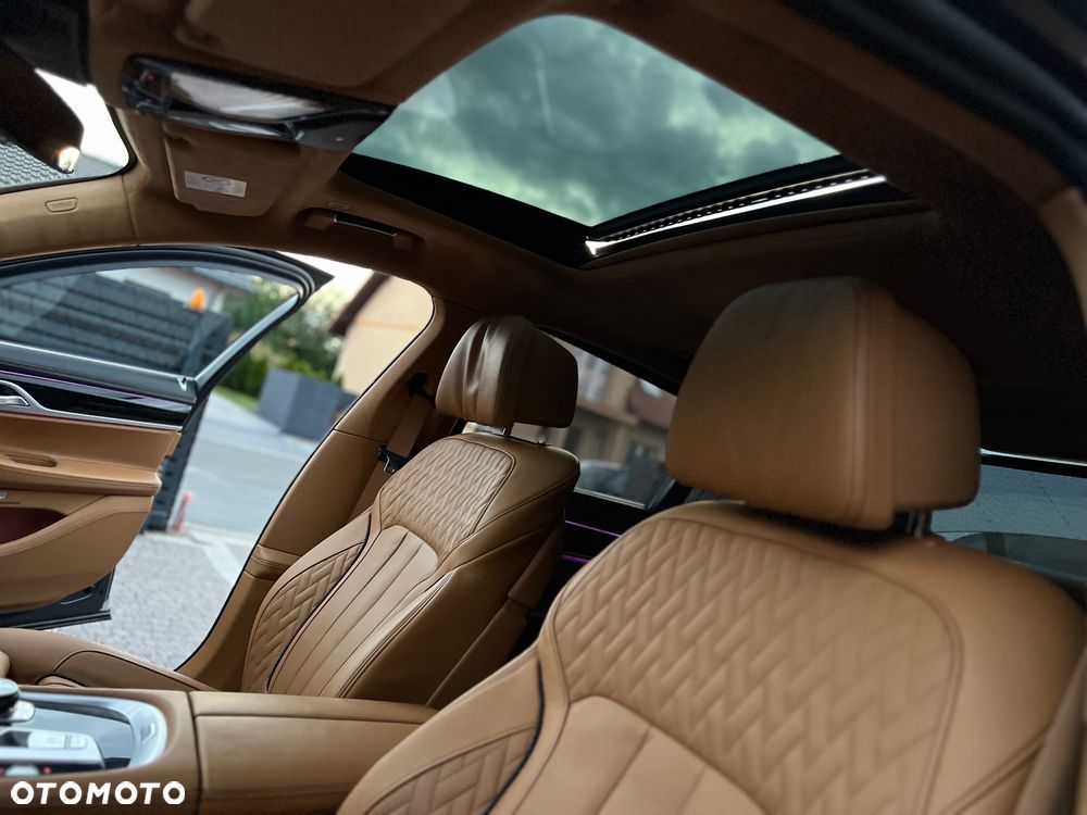 BMW Seria 7 740d xDrive - 9