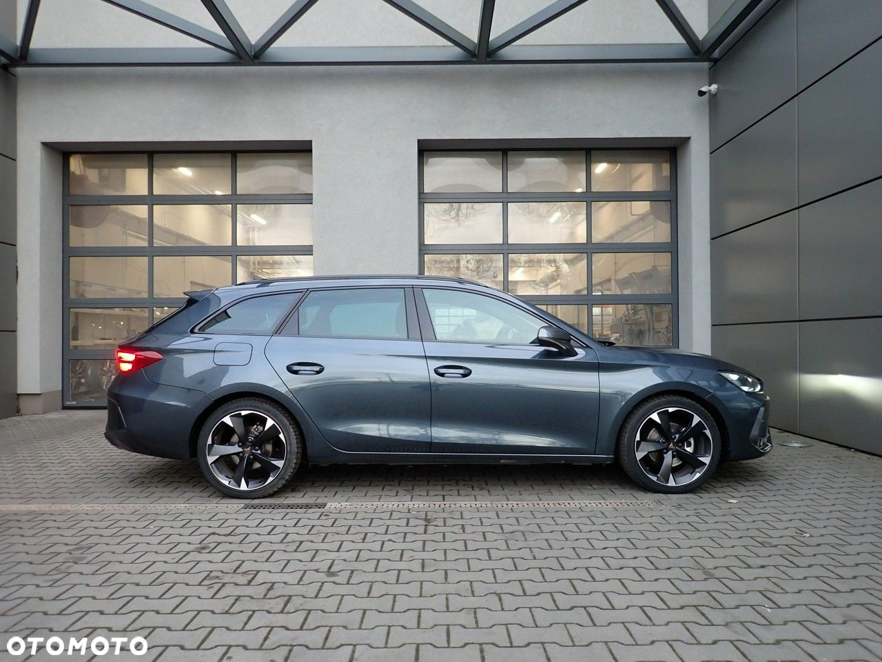 Cupra Leon 1.5 eTSI mHEV DSG - 5