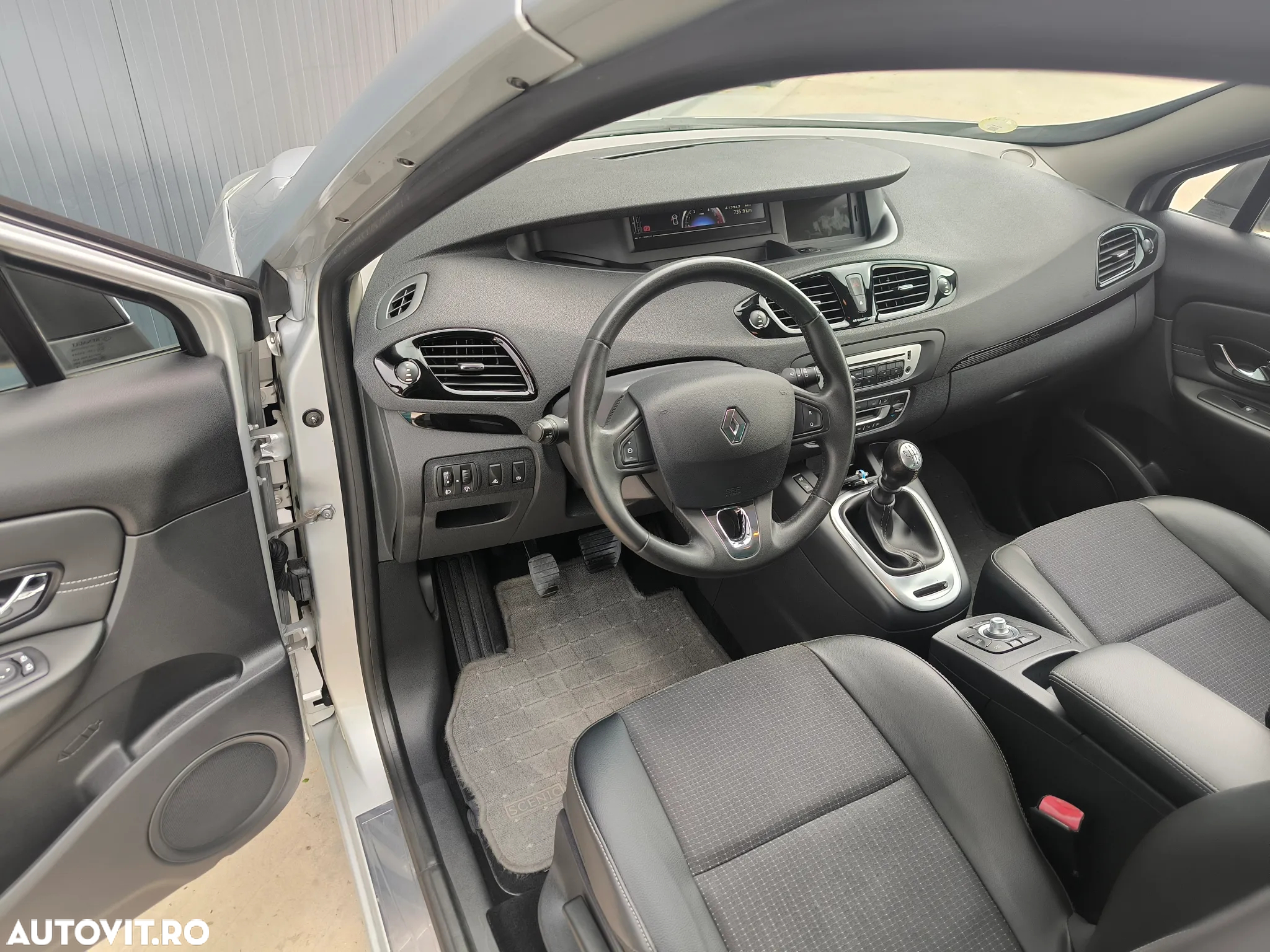 Renault Scenic - 16