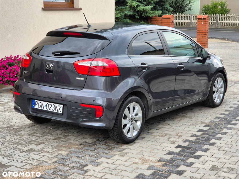 Kia Rio 1.2 Attract - 17