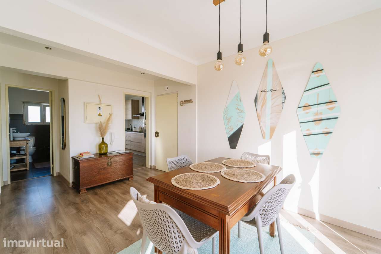 Apartamento T2 com Vista Mar junto ao Centro da Ericeira - Grande imagem: 2/25