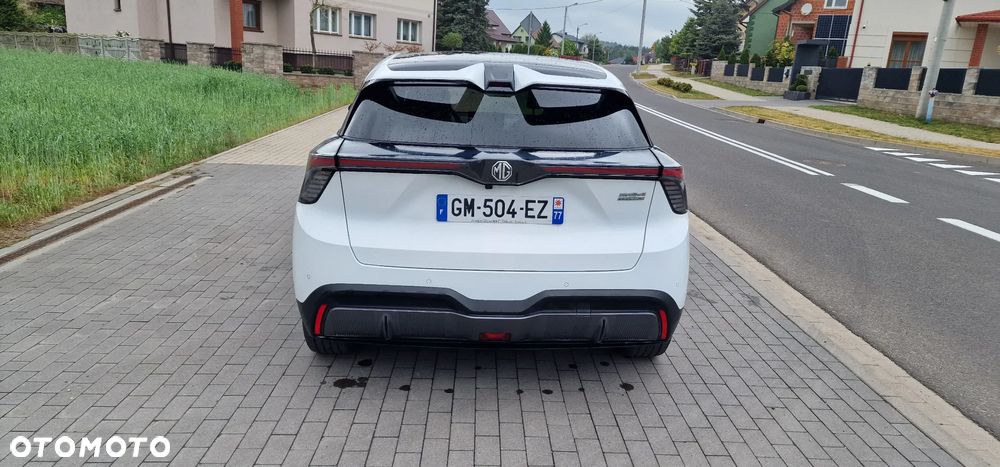 MG 4 Luxury 49 kWh - 6