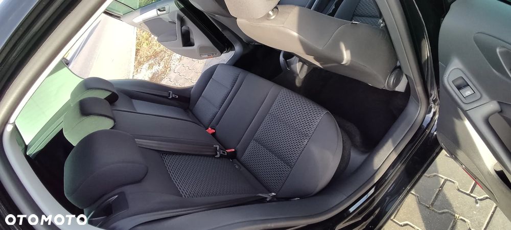 Volkswagen Golf 1.6 Trendline - 27