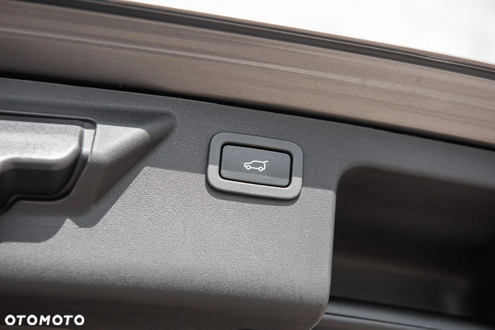 Land Rover Discovery Sport Si4 HSE - 32