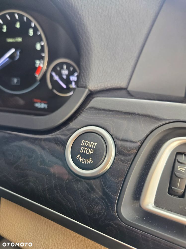 BMW Seria 7 740i - 37