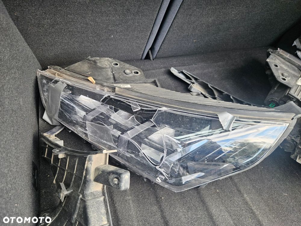 Hyundai IONIQ Hybrid Platinum - 8