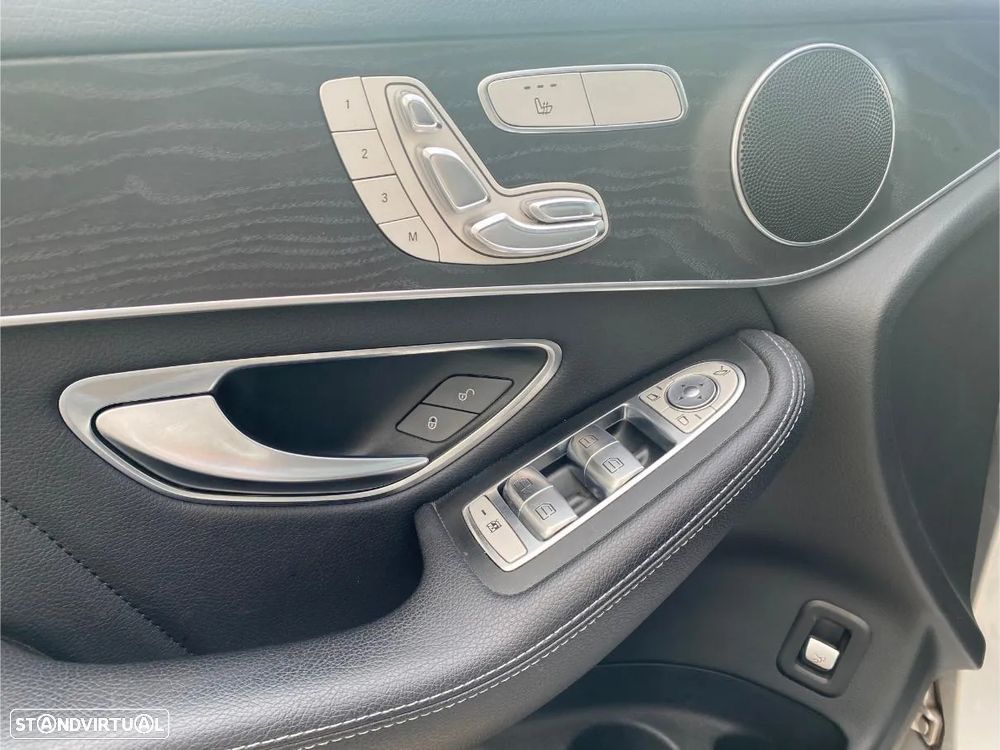 Mercedes-Benz GLC 250 d Coupe 4Matic 9G-TRONIC AMG Line - 11