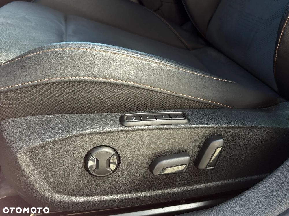 Cupra Formentor 1.5 eTSI mHEV DSG - 13