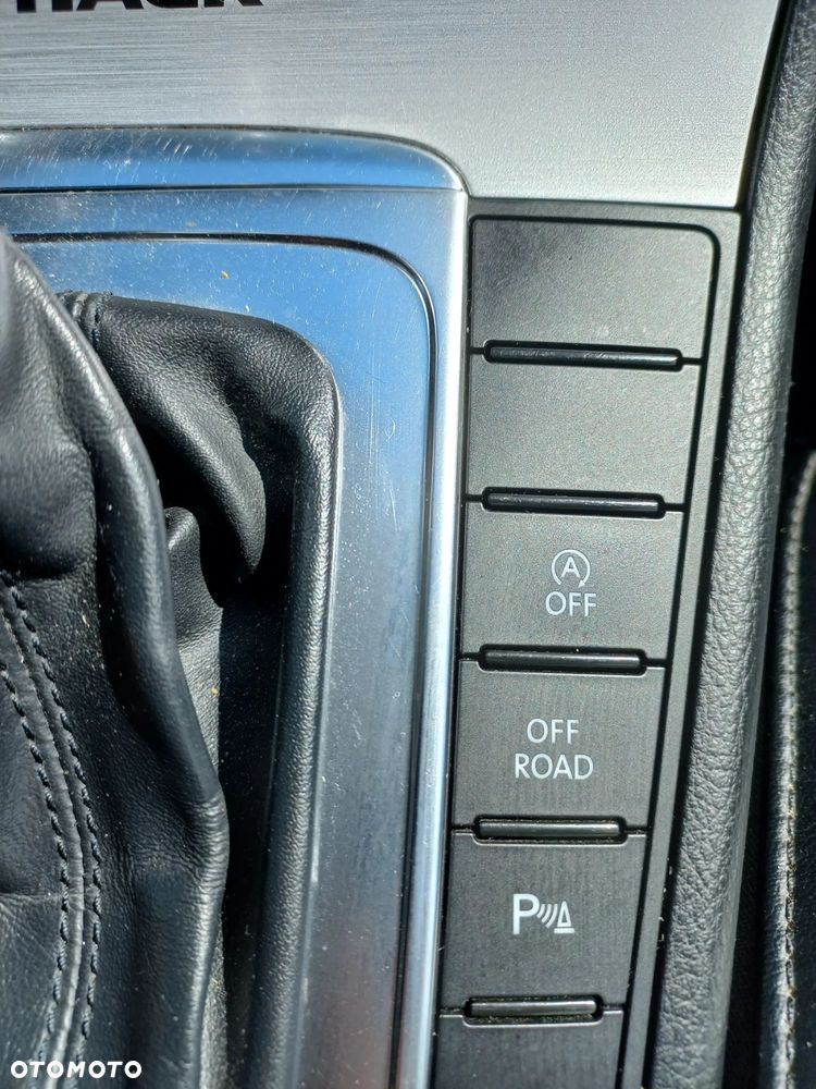 Volkswagen Passat Alltrack - 16