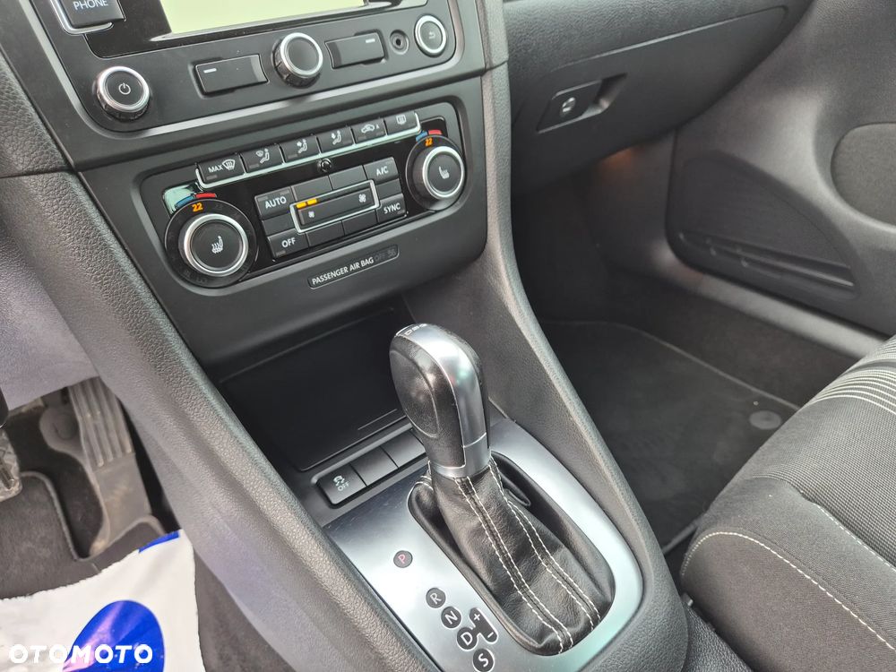 Volkswagen Golf 2.0 TDI DPF DSG MATCH - 36