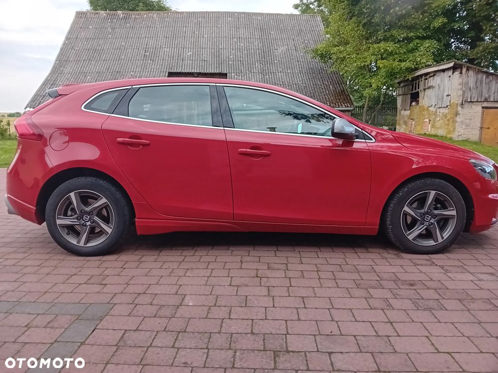 Volvo V40 D2 Drive-E R-Design Momentum - 5