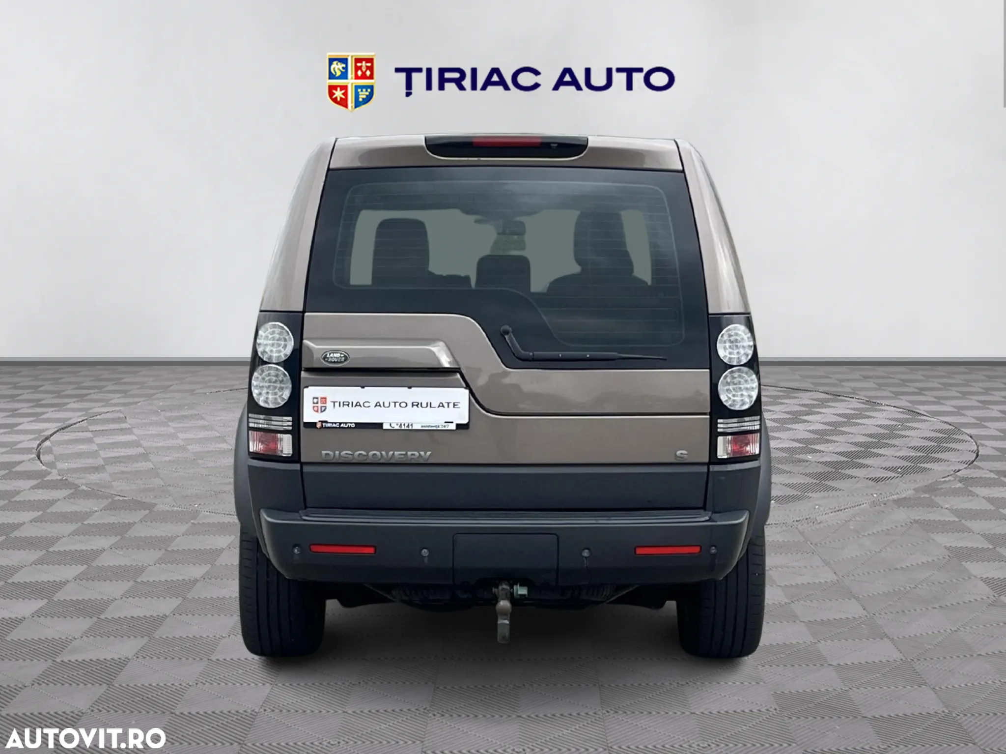 Land Rover Discovery 4 3.0 TDV6 S Aut - 4